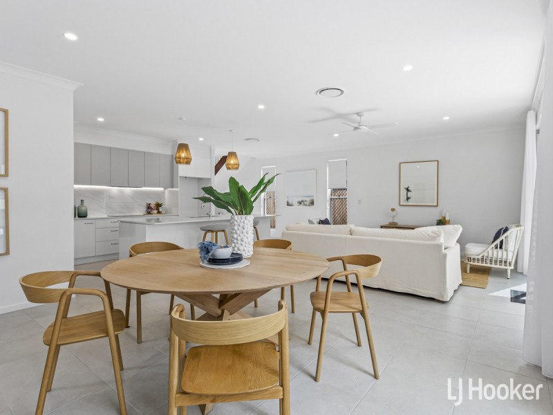 8 Manley Street, Redcliffe QLD 4020