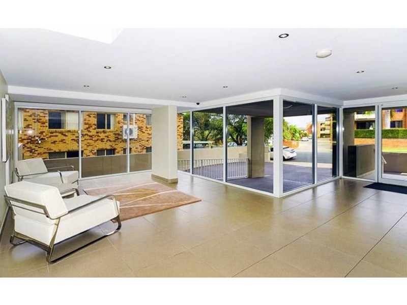 2/1-3 Sydney Street, Redcliffe QLD 4020