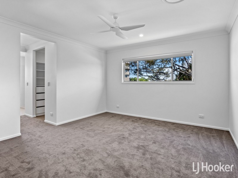 16 Robert Street, Clontarf QLD 4019