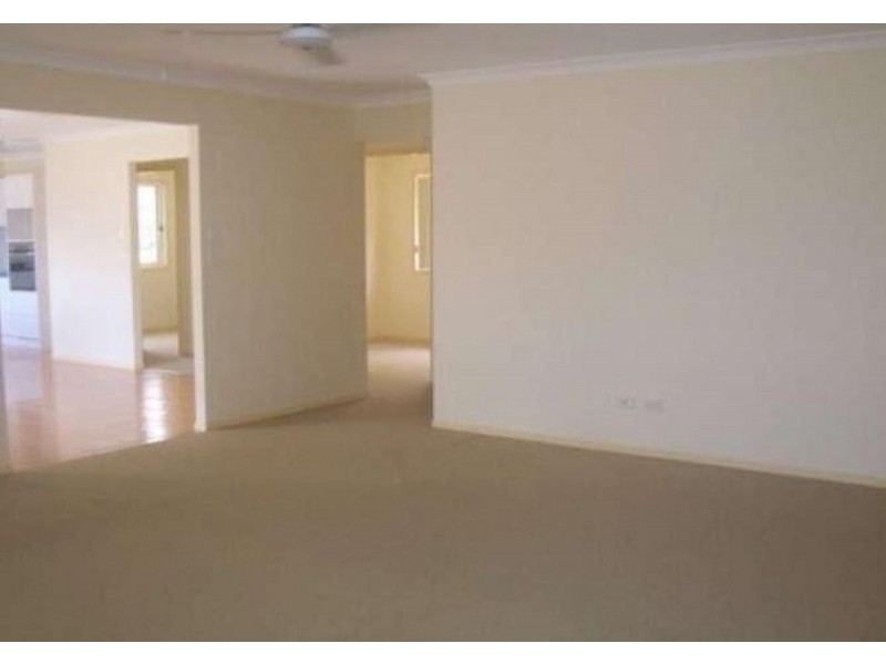6 Kennerton Court, Morayfield QLD 4506