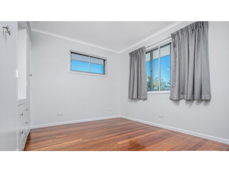 26 Crawford Street, Redcliffe QLD 4020