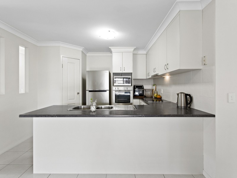 11/1-9 Moreton Downs Drive, Deception Bay QLD 4508