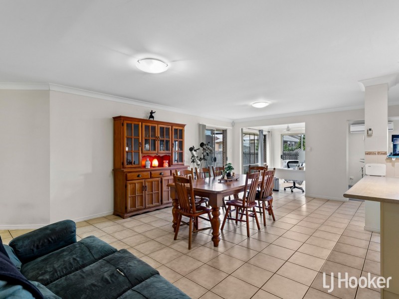 8 Amity Drive, Rothwell QLD 4022