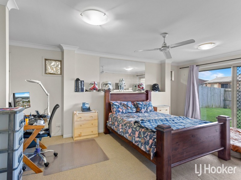 8 Amity Drive, Rothwell QLD 4022