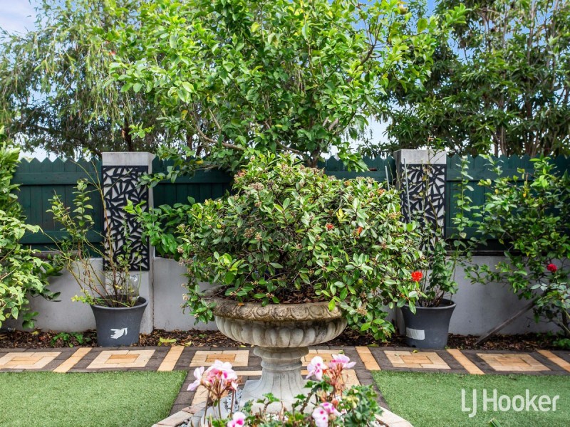 1/42 Livermore Street, Redcliffe QLD 4020