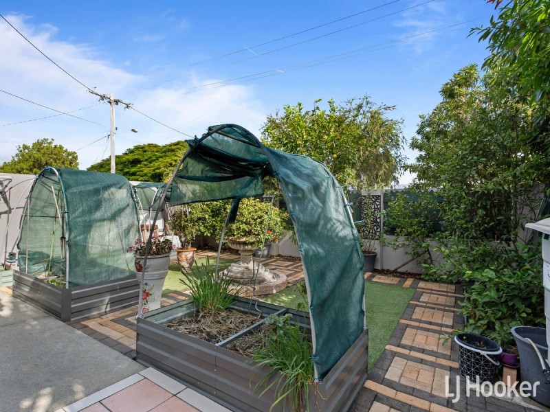 1/42 Livermore Street, Redcliffe QLD 4020