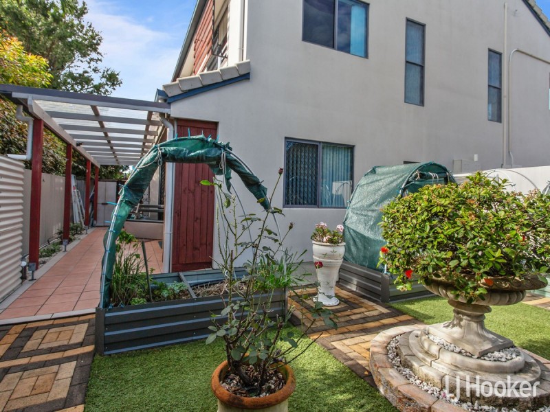 1/42 Livermore Street, Redcliffe QLD 4020