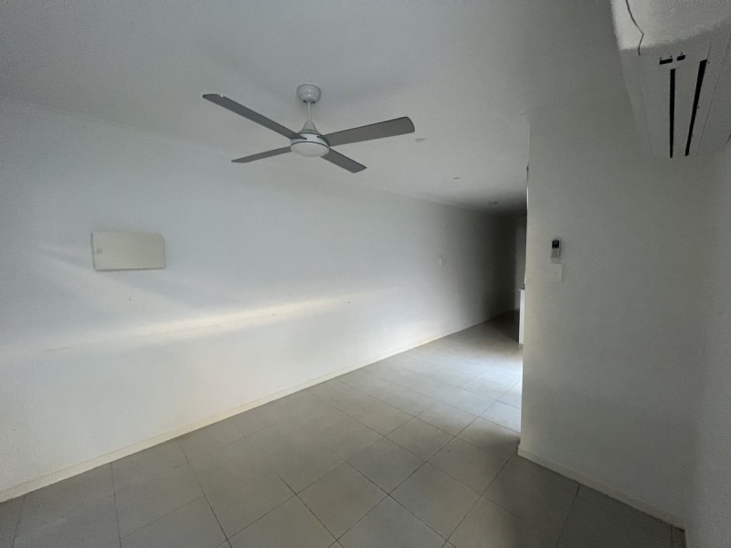 2/64 Jones Street, Rothwell QLD 4022