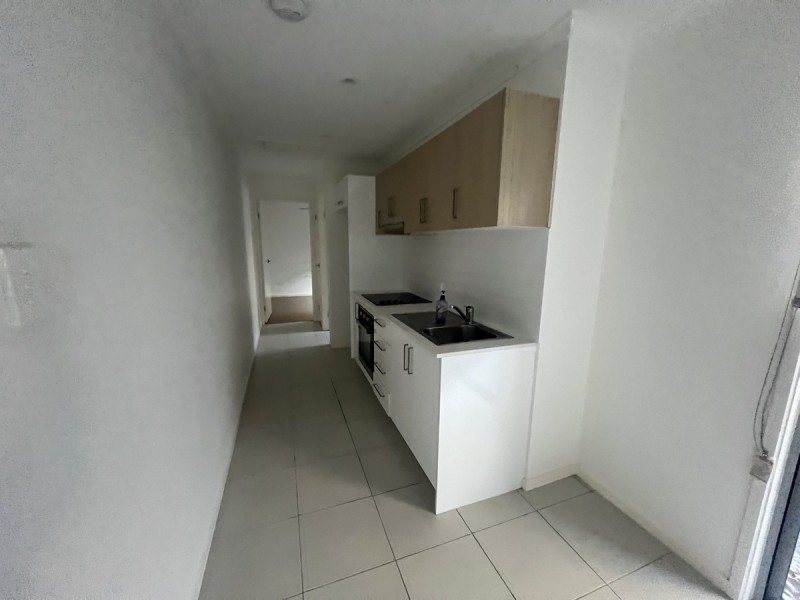 2/64 Jones Street, Rothwell QLD 4022