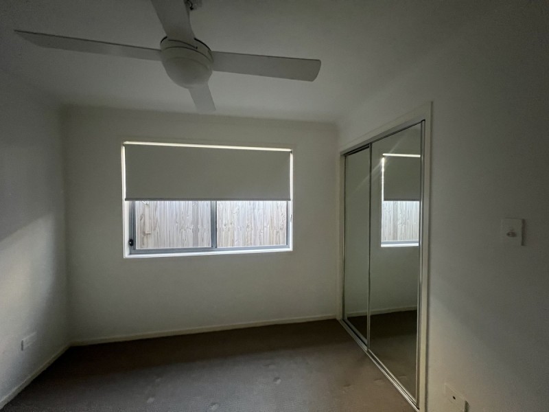 2/64 Jones Street, Rothwell QLD 4022