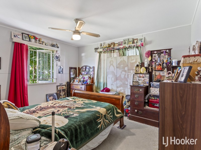 2a Samuel Street, Woody Point QLD 4019