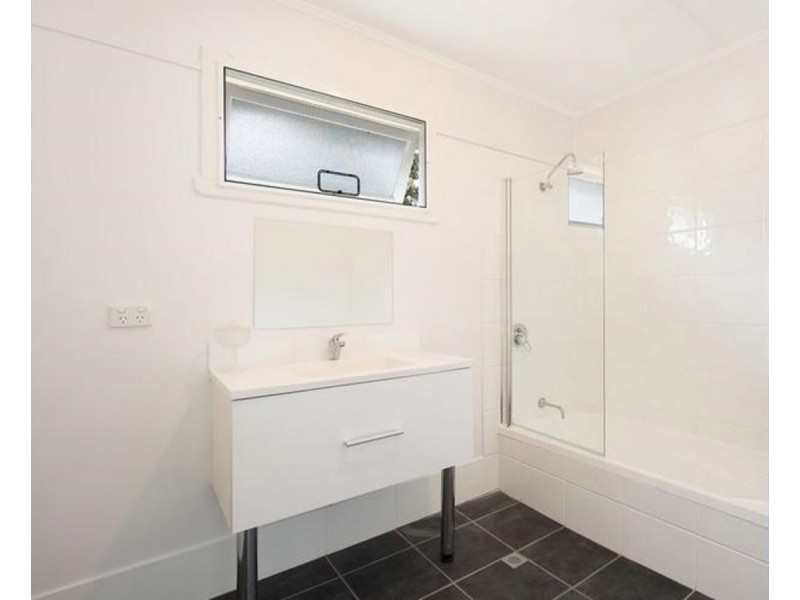 48 Agnew Street, Sandgate QLD 4017