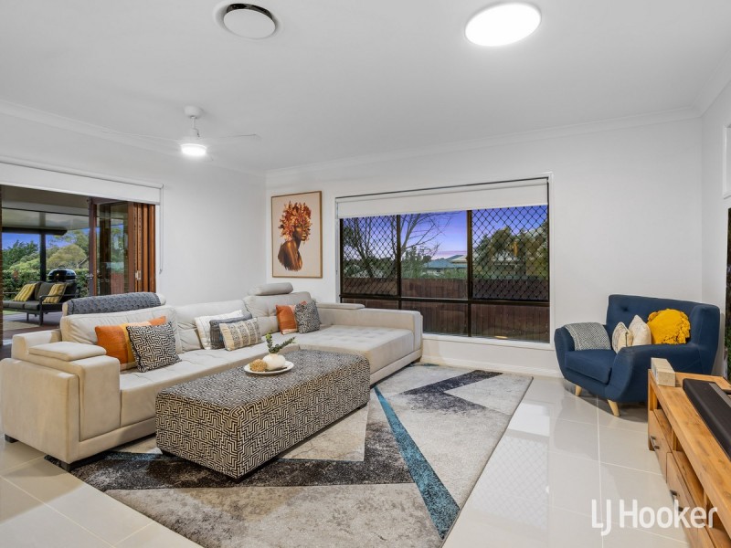 8 Hirsch Court, North Lakes QLD 4509