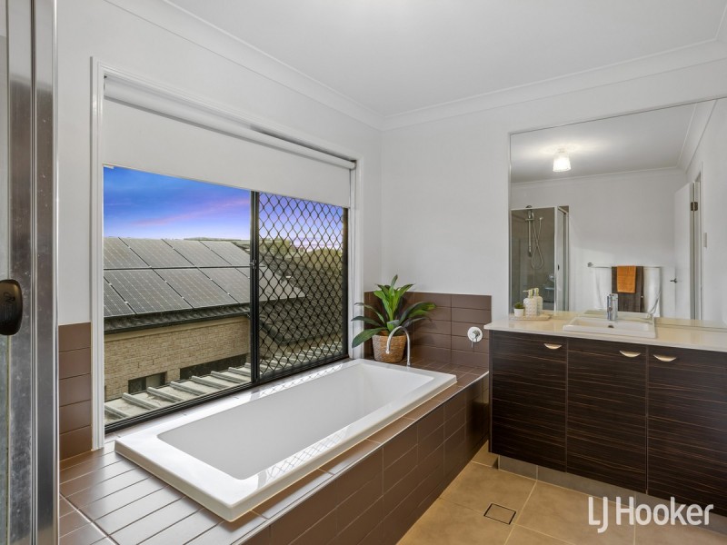 8 Hirsch Court, North Lakes QLD 4509