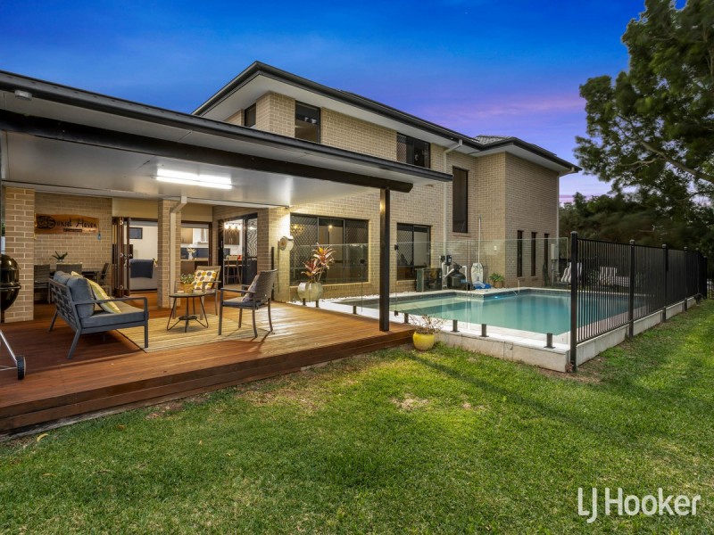 8 Hirsch Court, North Lakes QLD 4509