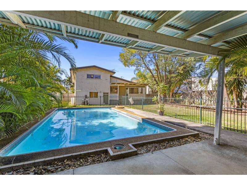 4 Mavor Street, Clontarf QLD 4019