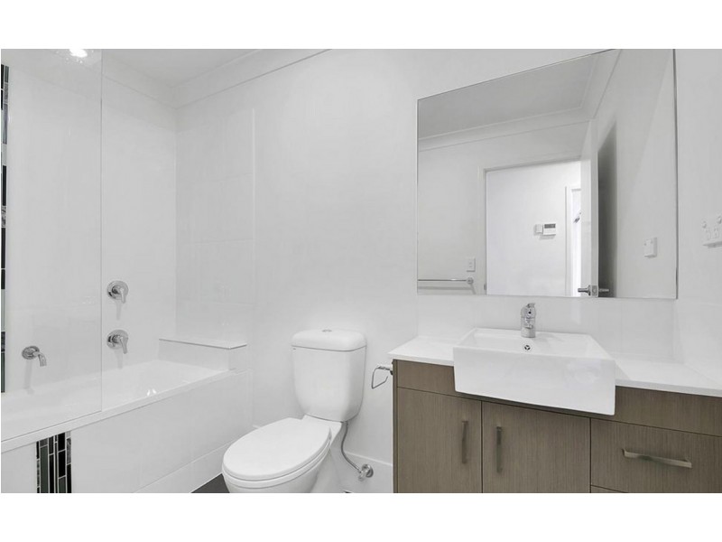 32/15 Waratah Way, Morayfield QLD 4506