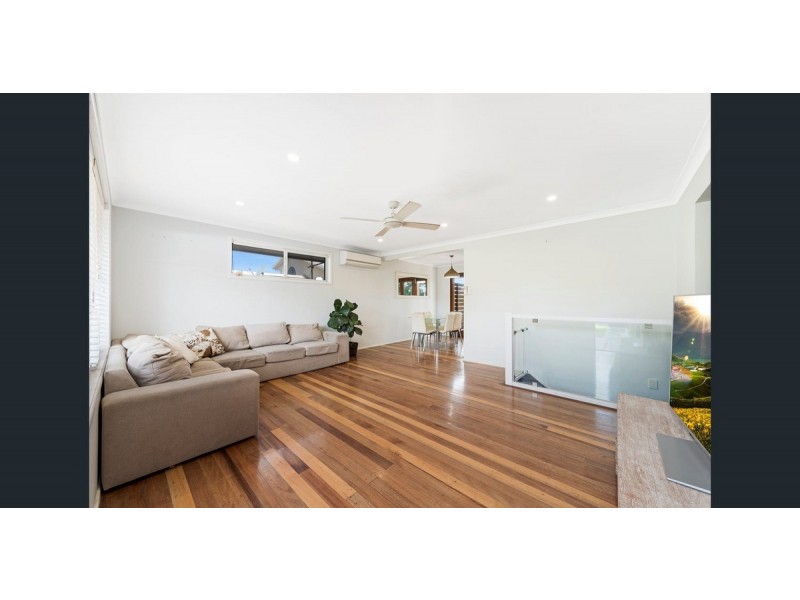 18 Dale Street, Clontarf QLD 4019