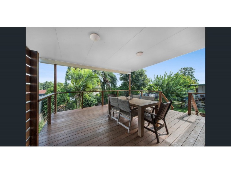 18 Dale Street, Clontarf QLD 4019