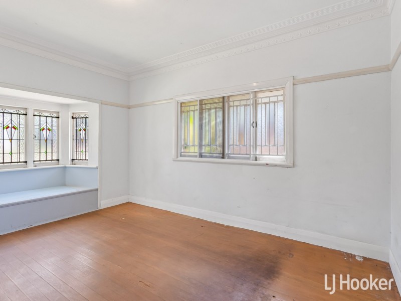 8 Grant Street, Redcliffe QLD 4020