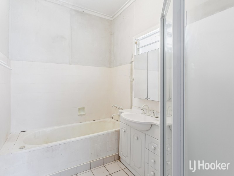 8 Grant Street, Redcliffe QLD 4020