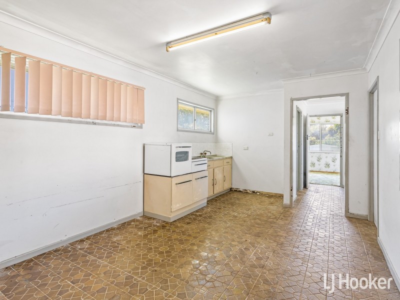 8 Grant Street, Redcliffe QLD 4020