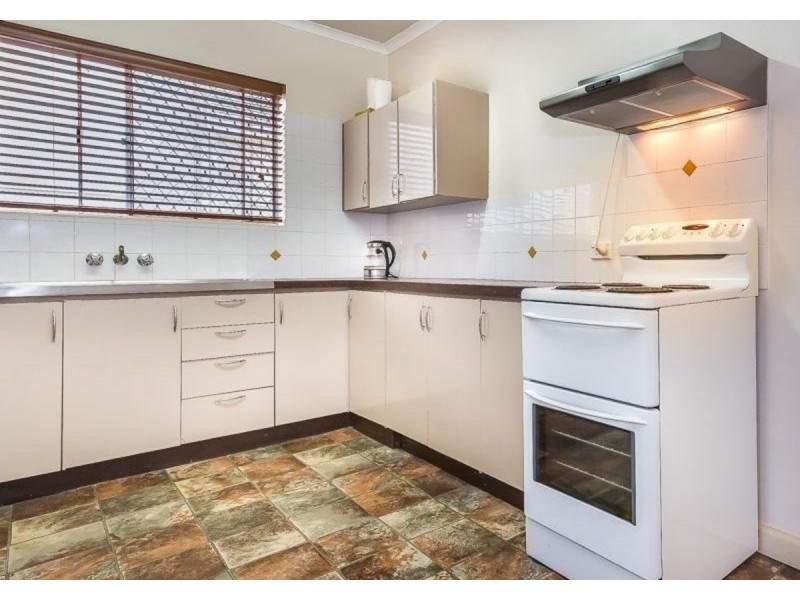 1/8 Ellen Street, Woody Point QLD 4019