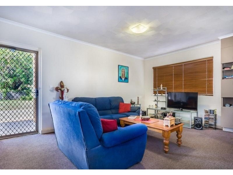 1/8 Ellen Street, Woody Point QLD 4019