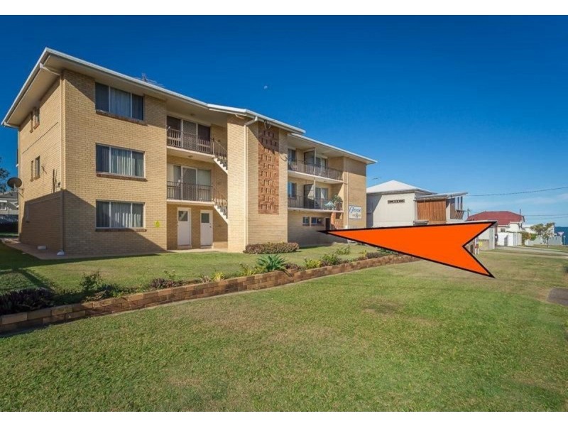 1/8 Ellen Street, Woody Point QLD 4019