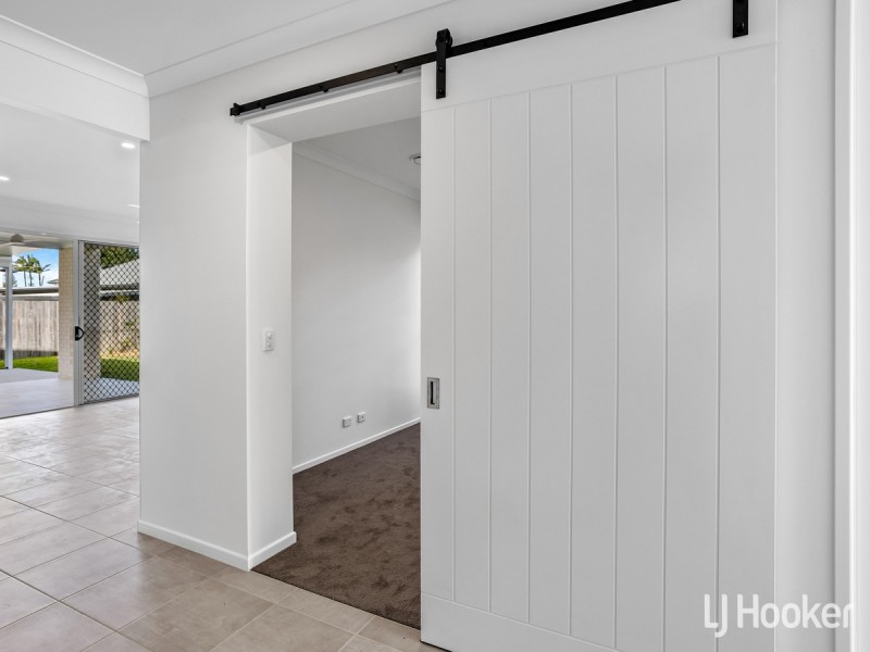 16 Robert Street, Clontarf QLD 4019