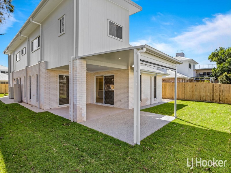 16 Robert Street, Clontarf QLD 4019