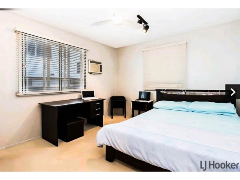 26 Livermore Street, Redcliffe QLD 4020