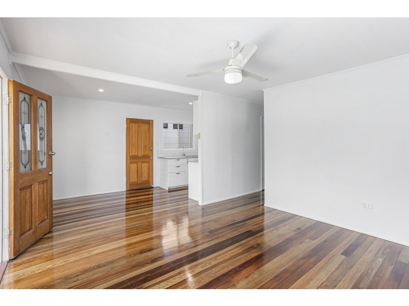 98 Sportsground Street, Redcliffe QLD 4020