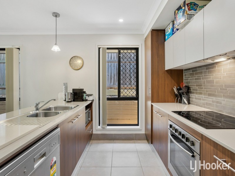4 Chalk Circuit, North Lakes QLD 4509