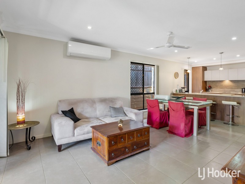 4 Chalk Circuit, North Lakes QLD 4509