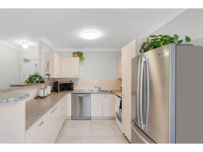 8/7 Shields Street, Redcliffe QLD 4020