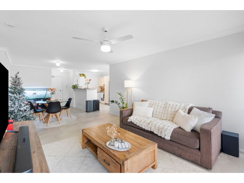 8/7 Shields Street, Redcliffe QLD 4020