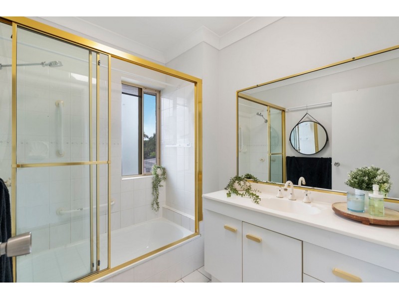 8/7 Shields Street, Redcliffe QLD 4020