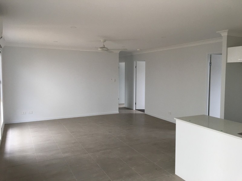 1/67 Jones Street, Rothwell QLD 4022