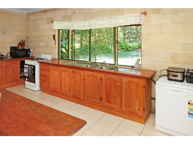 19 Warner Street, Bulwer QLD 4025