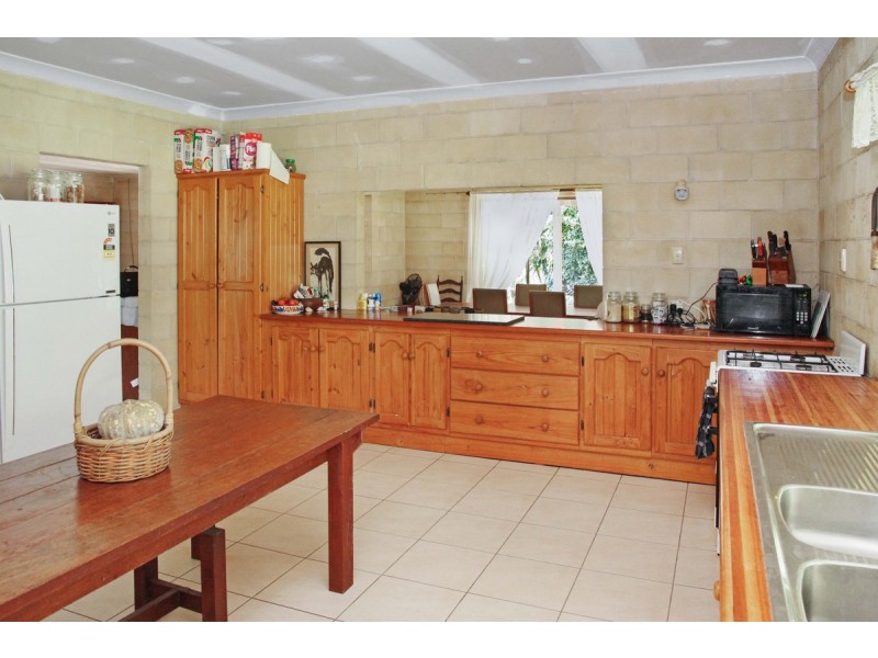 19 Warner Street, Bulwer QLD 4025