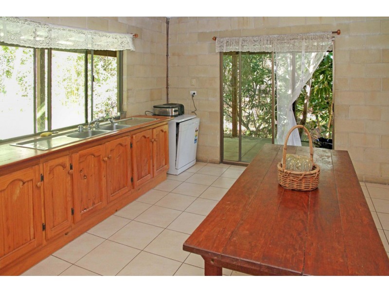 19 Warner Street, Bulwer QLD 4025