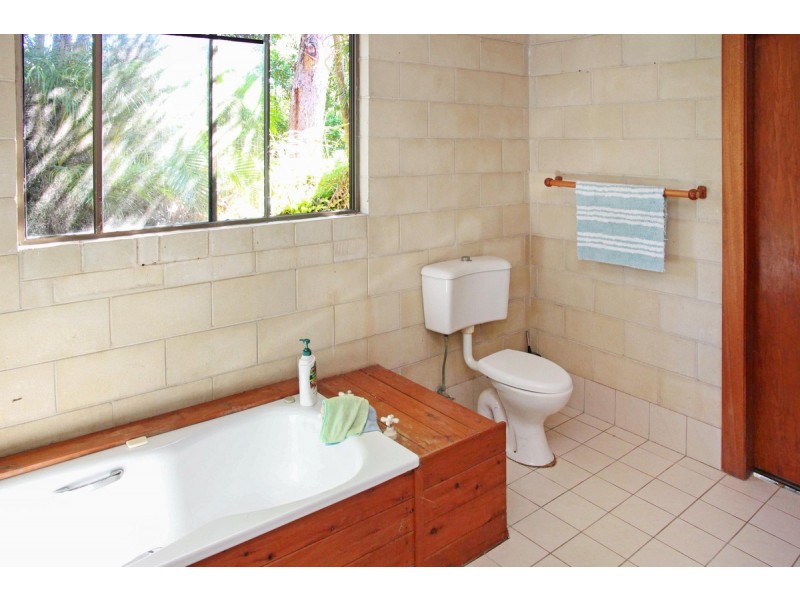 19 Warner Street, Bulwer QLD 4025