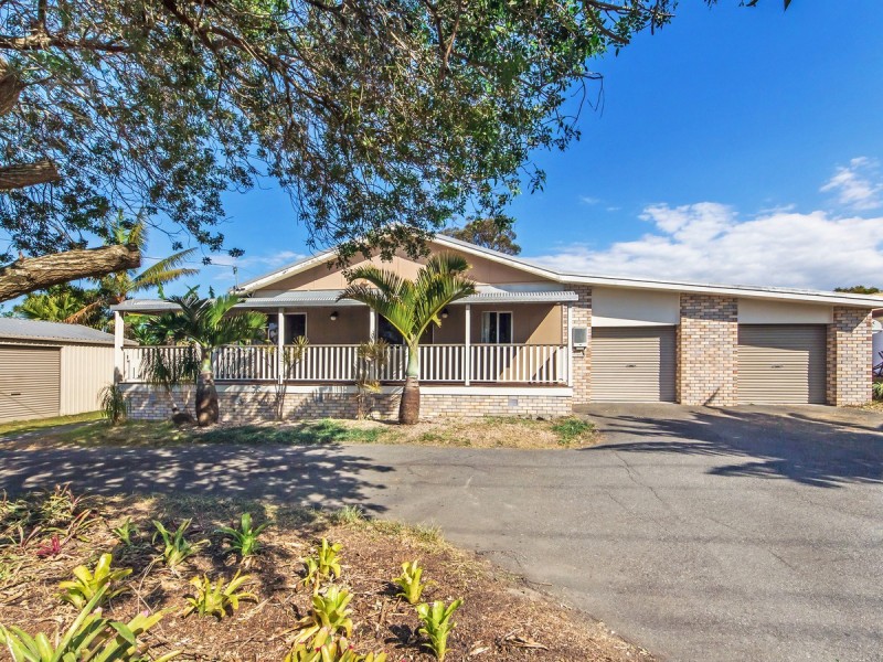 151 Anzac Avenue, Redcliffe QLD 4020