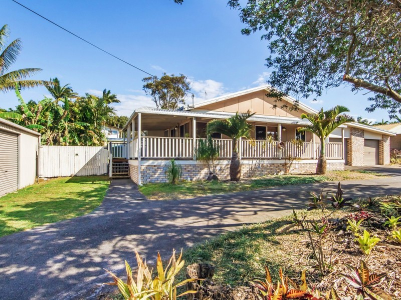 151 Anzac Avenue, Redcliffe QLD 4020
