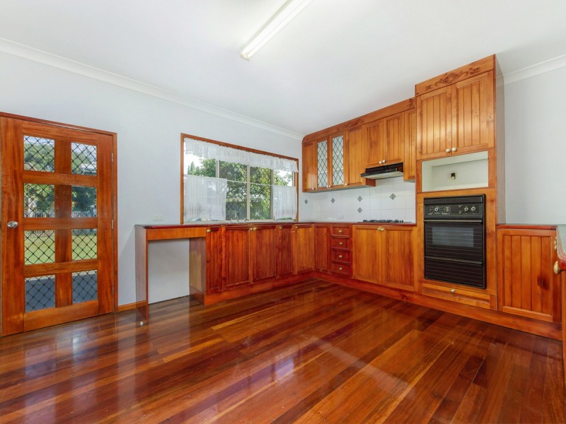 151 Anzac Avenue, Redcliffe QLD 4020