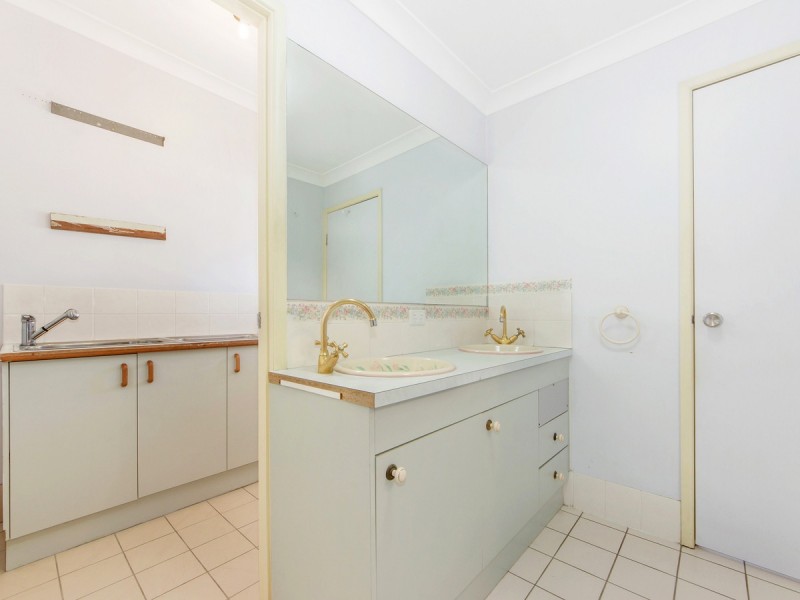 151 Anzac Avenue, Redcliffe QLD 4020