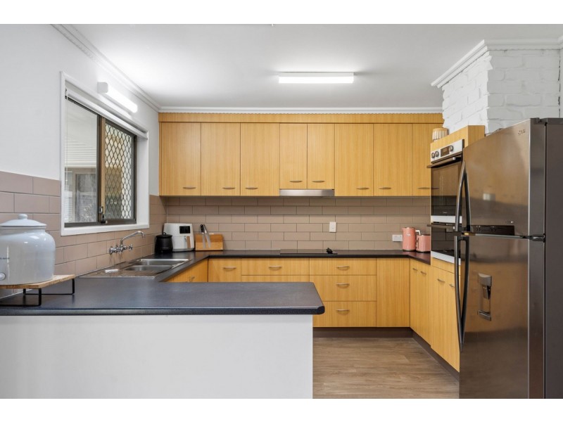 7 Beacon Crescent, Newport QLD 4020