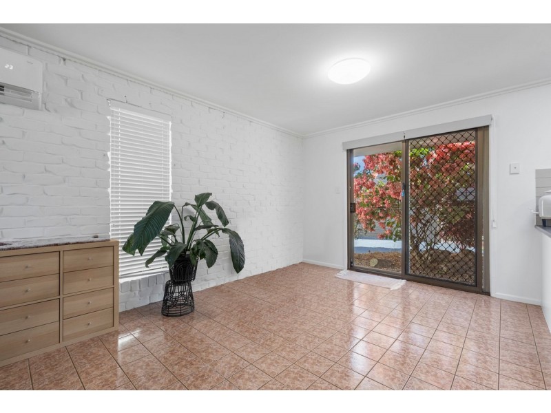 7 Beacon Crescent, Newport QLD 4020