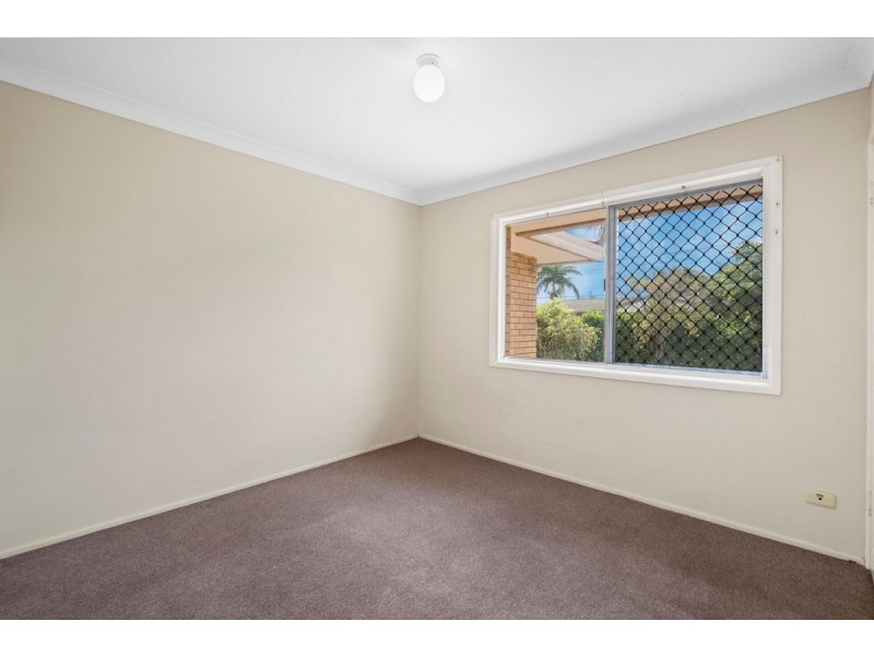 16 Kalimna Drive, Clontarf QLD 4019